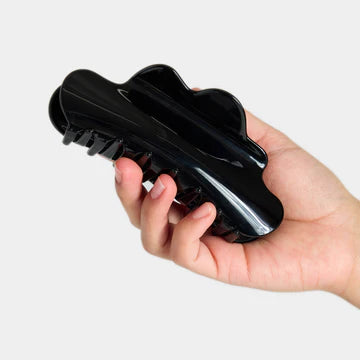 Chunks Nimbus Claw Clip in Black - Summit Beauty