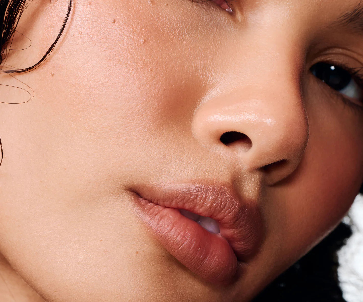 Rhode Peptide Lip Shape - Summit Beauty